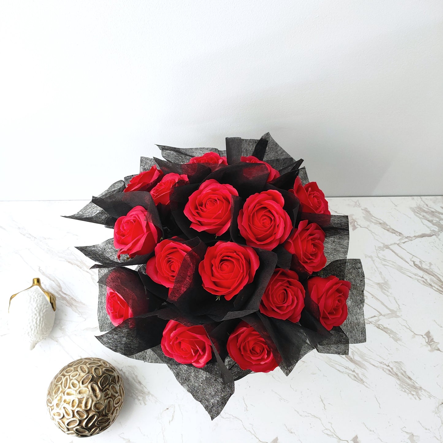 Luxe Scented Rose Black Box