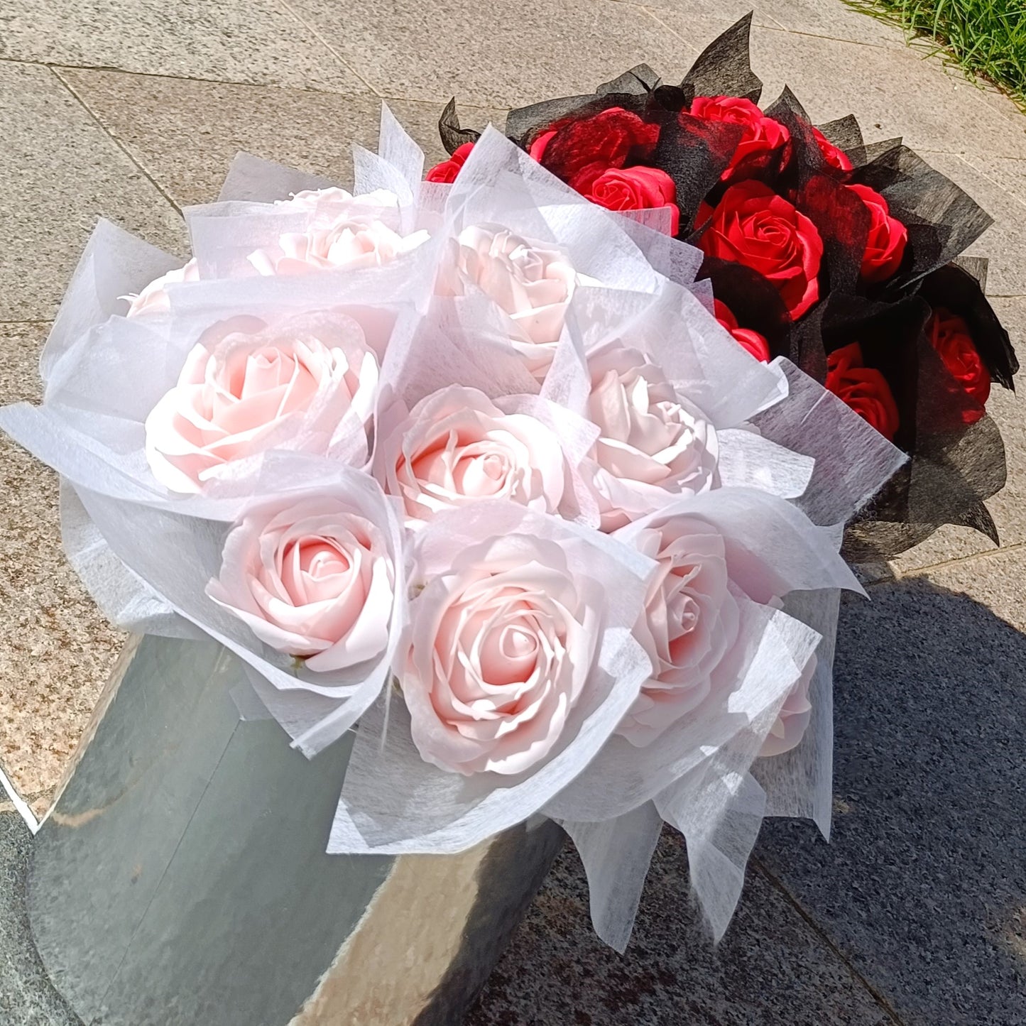 Luxe Scented Rose Black Box