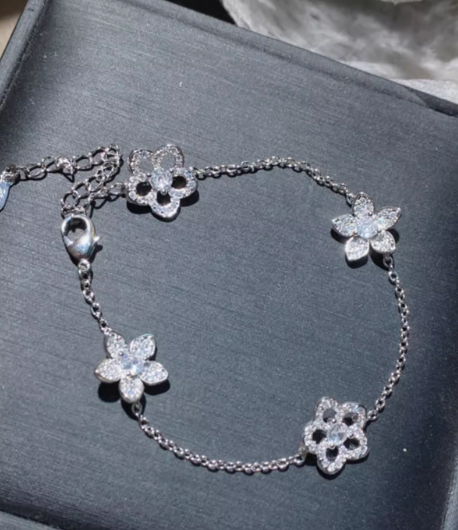 Girly Flower Bracelet